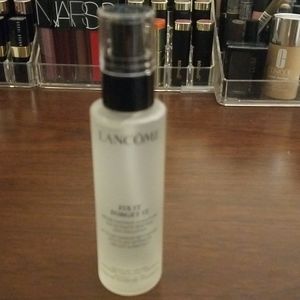 Lancome Fix it Forget it setting mist